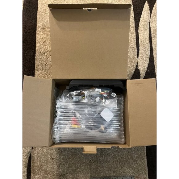 Jeep Wrangler JK 2007–2018 10.2” Android 14 Touchscreen Radio – Wireless - Picture 2 of 8